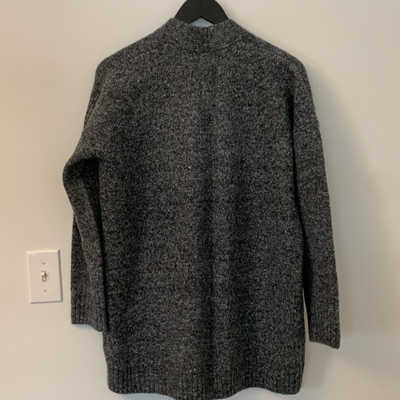 Old Navy Open Cardigan - Picture 4 of 4
